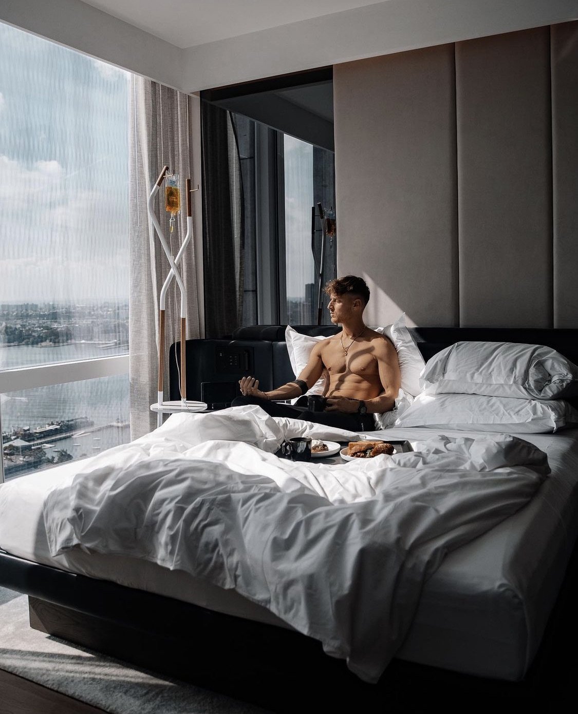 Guest room with harbor view